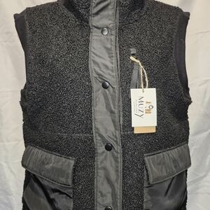 Black and Gray Vest
